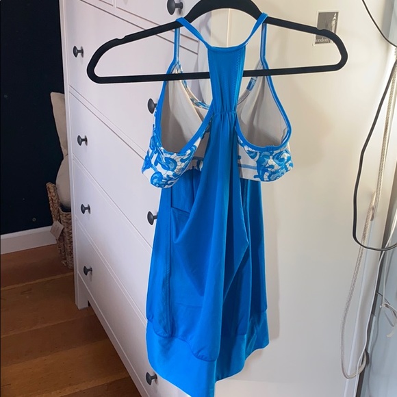 Lululemon Flowy Tank with Built-In Bra - Picture 2 of 3